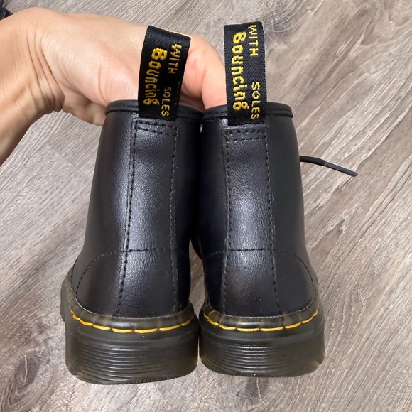 Dr. Martens Zavala Toddler Boot Size 9 - Picture 4 of 9